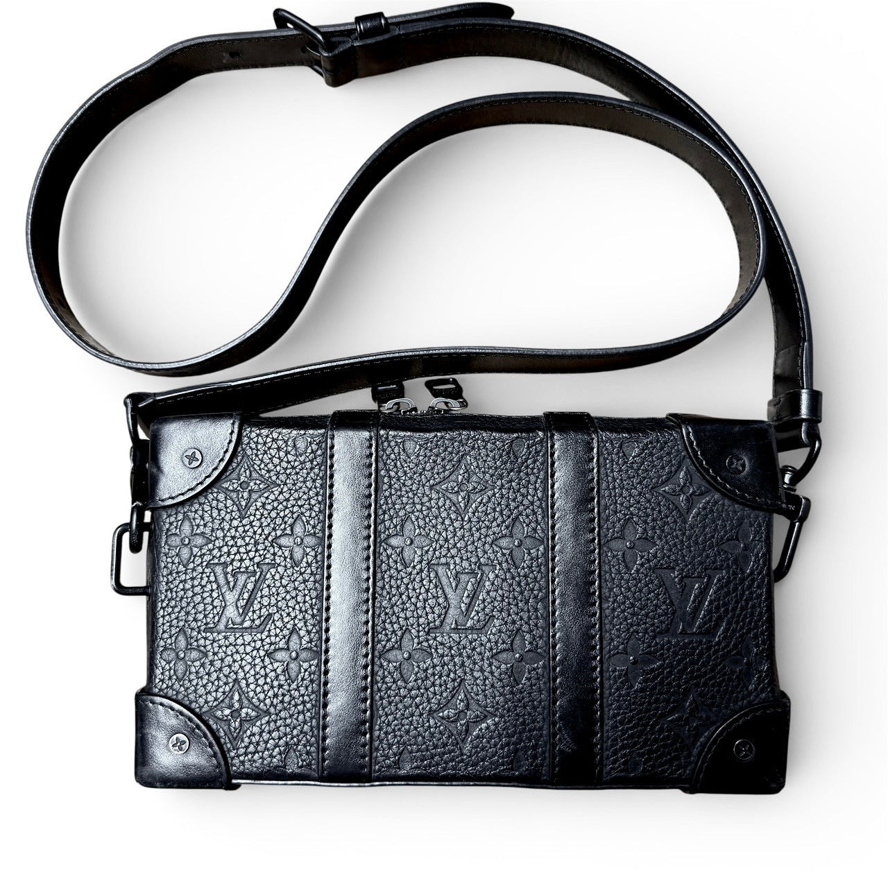 LOUIS VUITTON Monogram Eclipse Soft Trunk Shoulder Bag Black M80224 ルイ・ヴィトン モノグラム エクリプス ソフトトランク