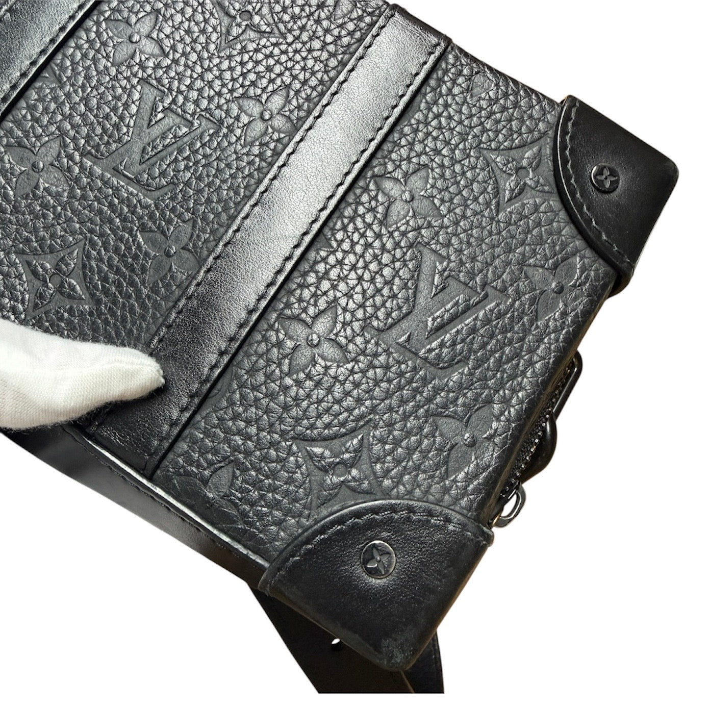 LOUIS VUITTON Monogram Eclipse Soft Trunk Shoulder Bag Black M80224 ルイ・ヴィトン モノグラム エクリプス ソフトトランク