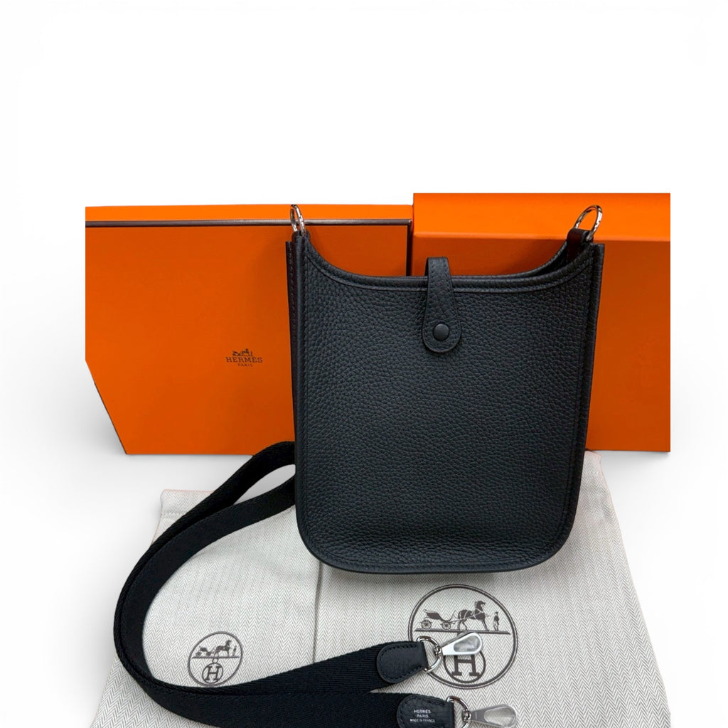 HERMÈS Evelyne TPM Noir Clemence Leather with Silver Hardware [Stamp K] エルメス エヴリン TPM ノワール トリヨンクレマンス シルバー金具 K刻印